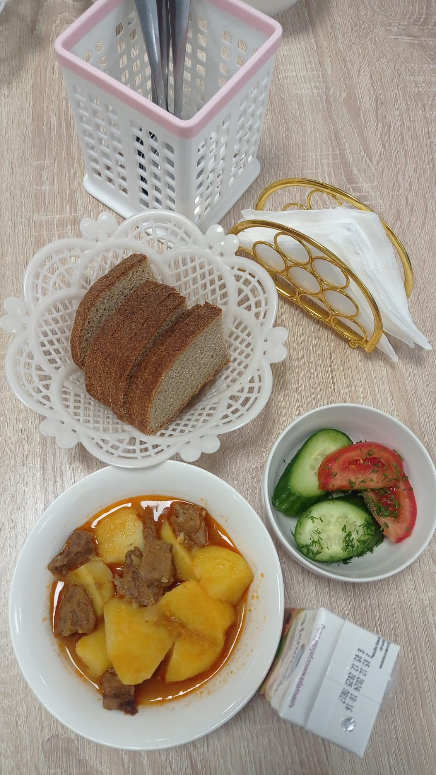 Ыстық тамақ (ас мәзірі бойынша)