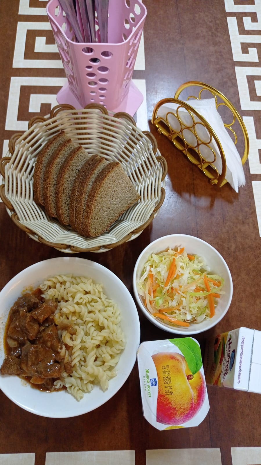 Ыстық тамақ (ас мәзірі бойынша)