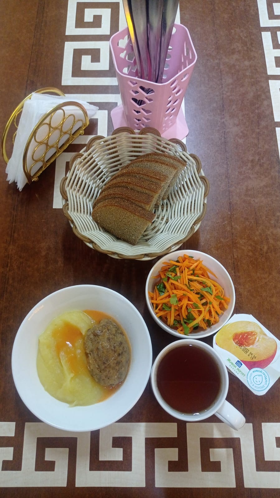 Ыстық тамақ (ас мәзірі бойынша)