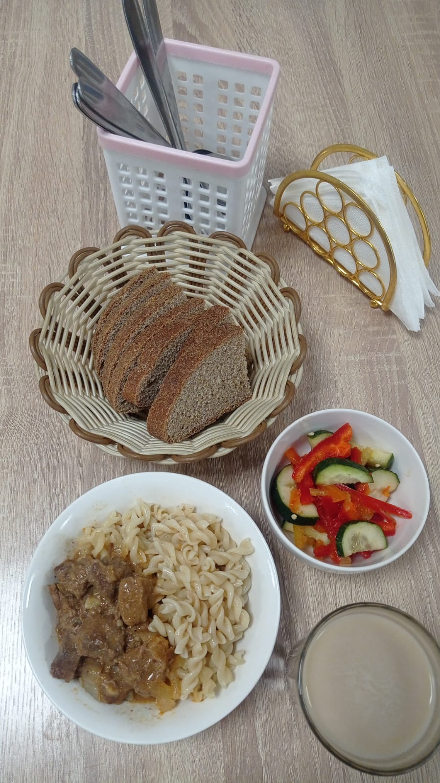 Ыстық тамақ (ас мәзірі бойынша)