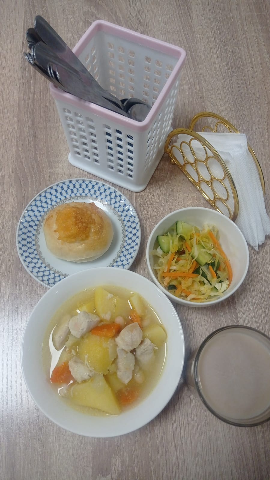 Ыстық тамақ (ас мәзірі бойынша)