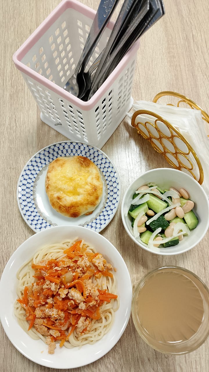 Ыстық тамақ (ас мәзірі бойынша)