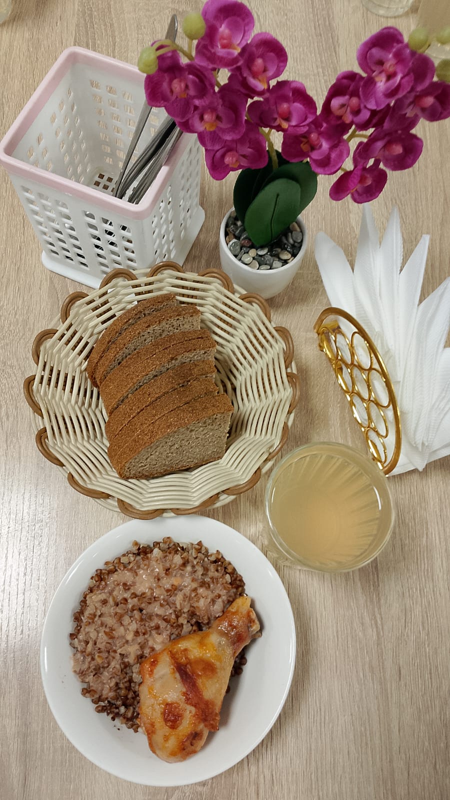 Ыстық тамақ (ас мәзірі бойынша)