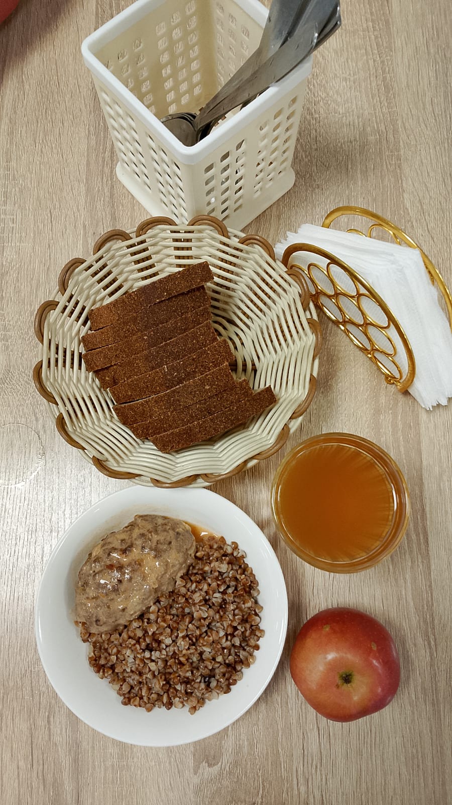 Ыстық тамақ (ас мәзірі бойынша)